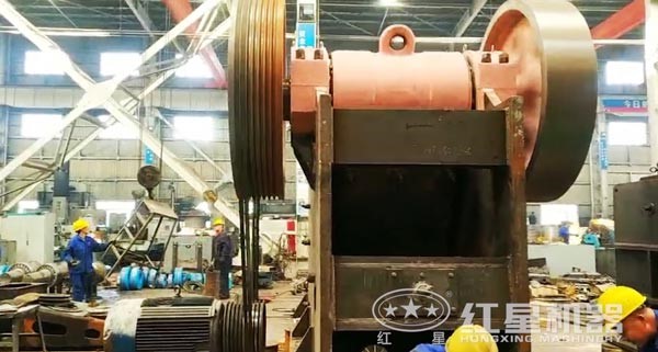 顎式破碎機(jī)視頻_顎式破碎機(jī)半成品測(cè)試視頻【顎破視頻實(shí)拍】