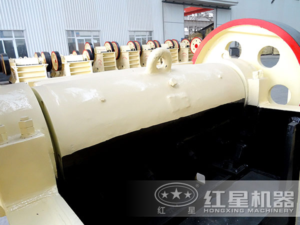 顎式破碎機(jī)細(xì)節(jié)圖